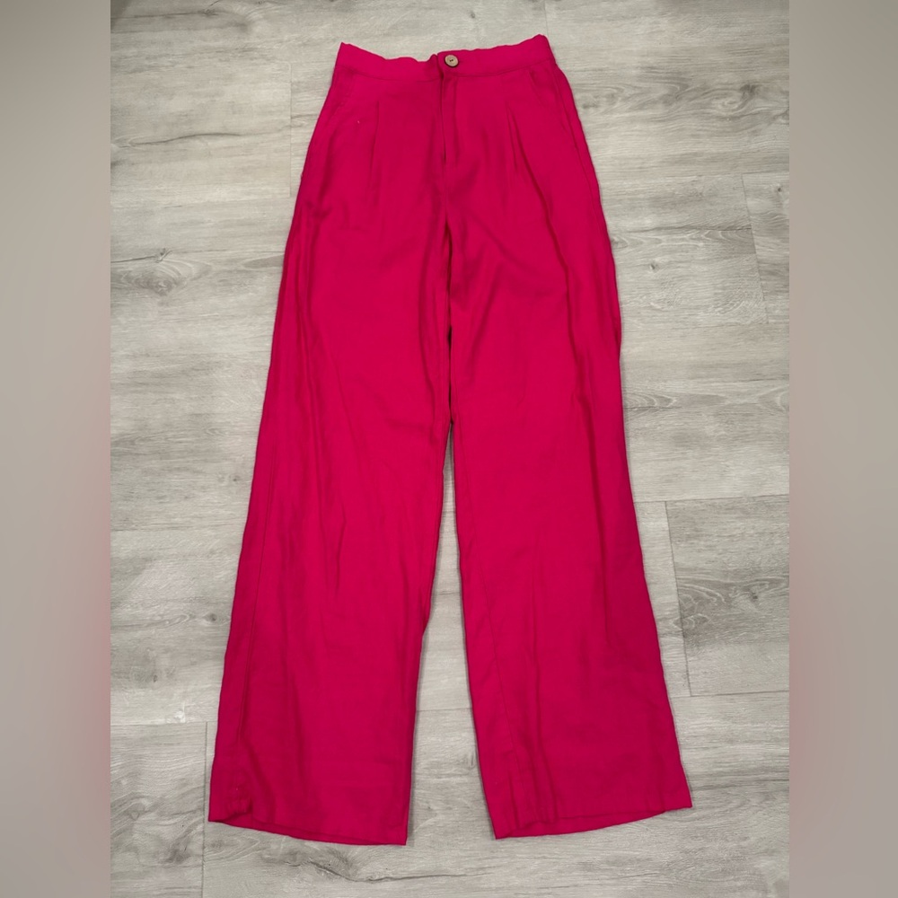 NWOT! Olive Tree Wide Leg Dress Pants Pleated Front Pockets In Deep Pink Color